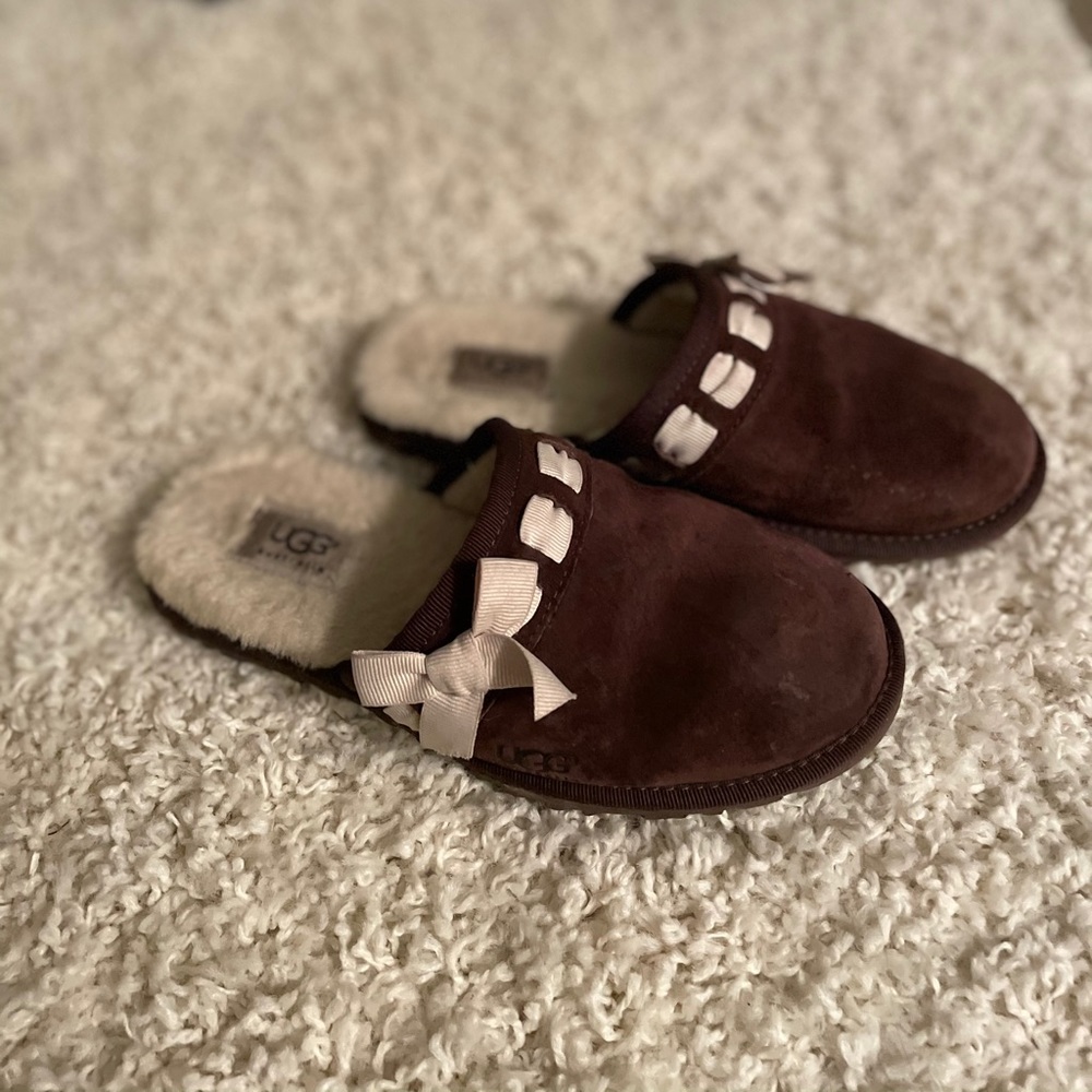 Ugg Slides